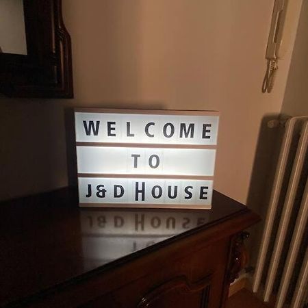 J & D House Apartment Alba  Ngoại thất bức ảnh